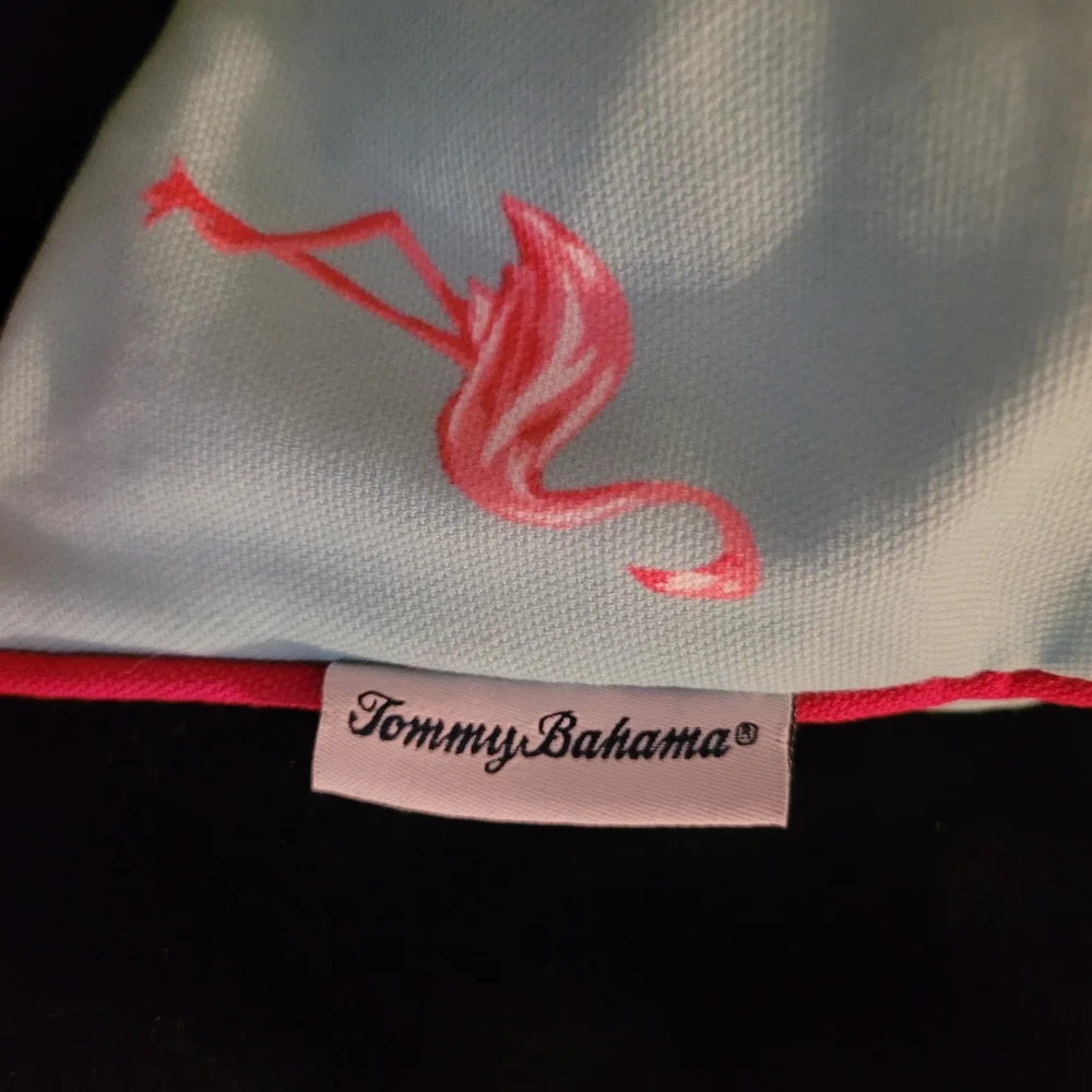 ❤️‍🔥 RARE Tommy Bahama Large Flamingo pillow